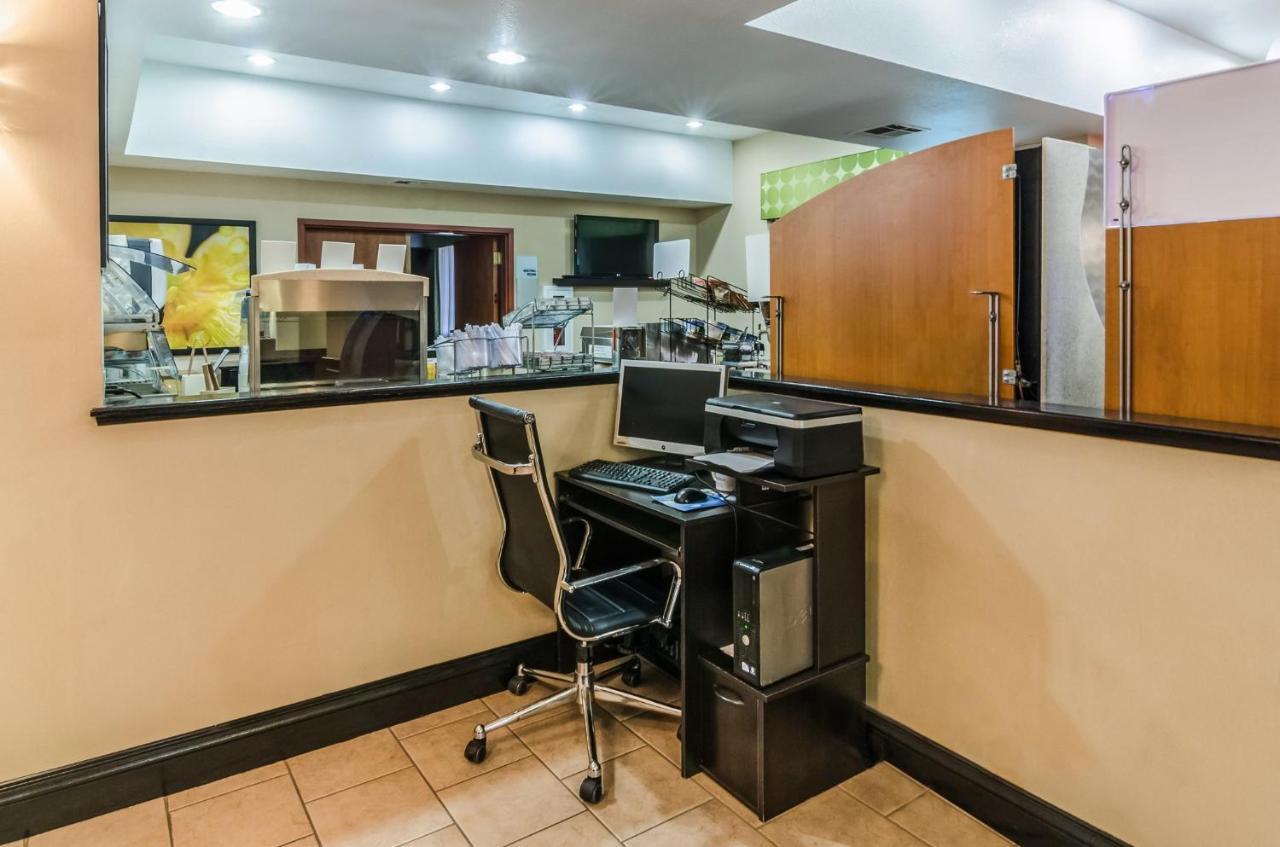 Holiday Inn Express Hotel & Suites Vinita By Ihg Esterno foto