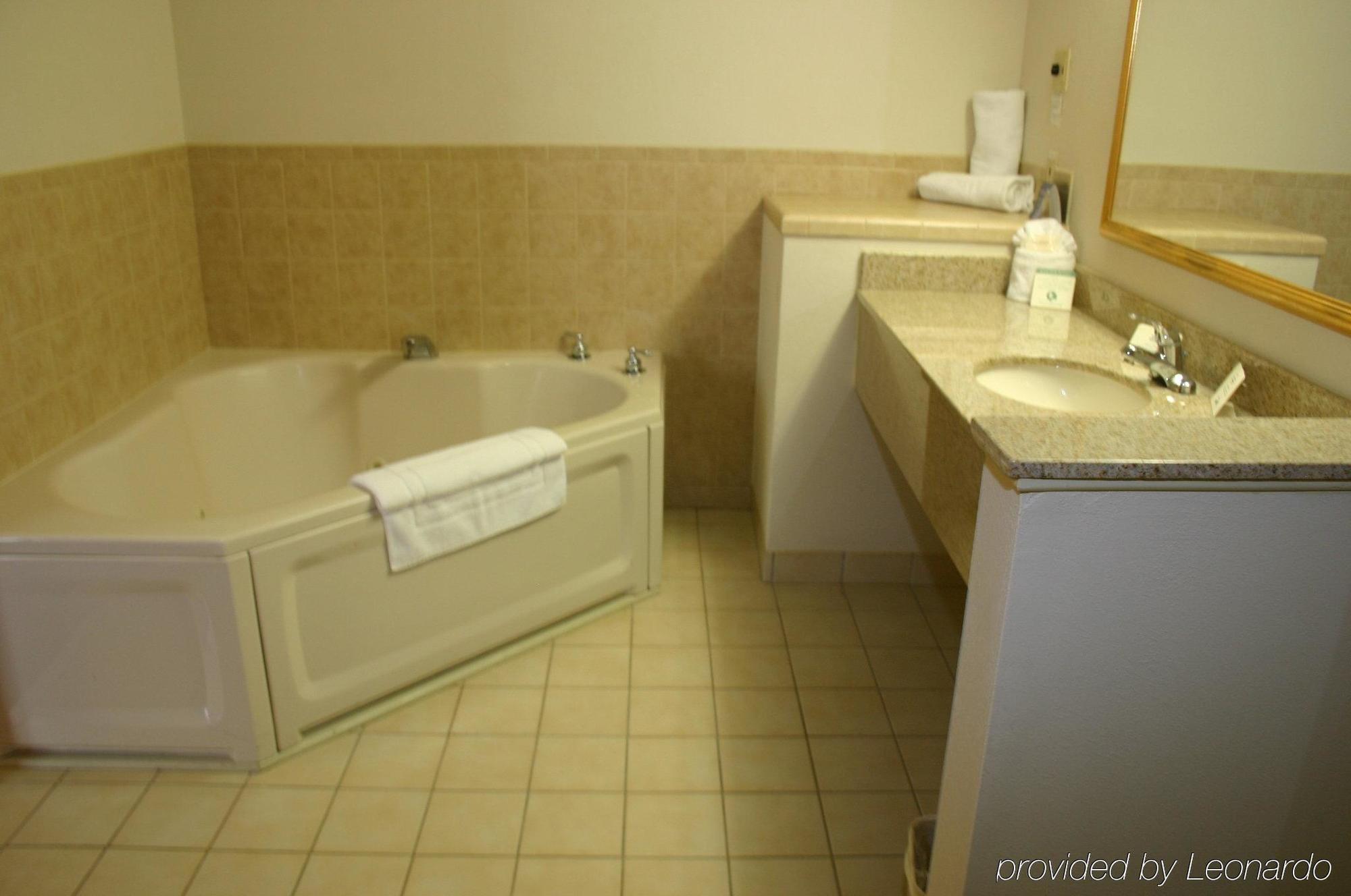 Holiday Inn Express Hotel & Suites Vinita By Ihg Camera foto