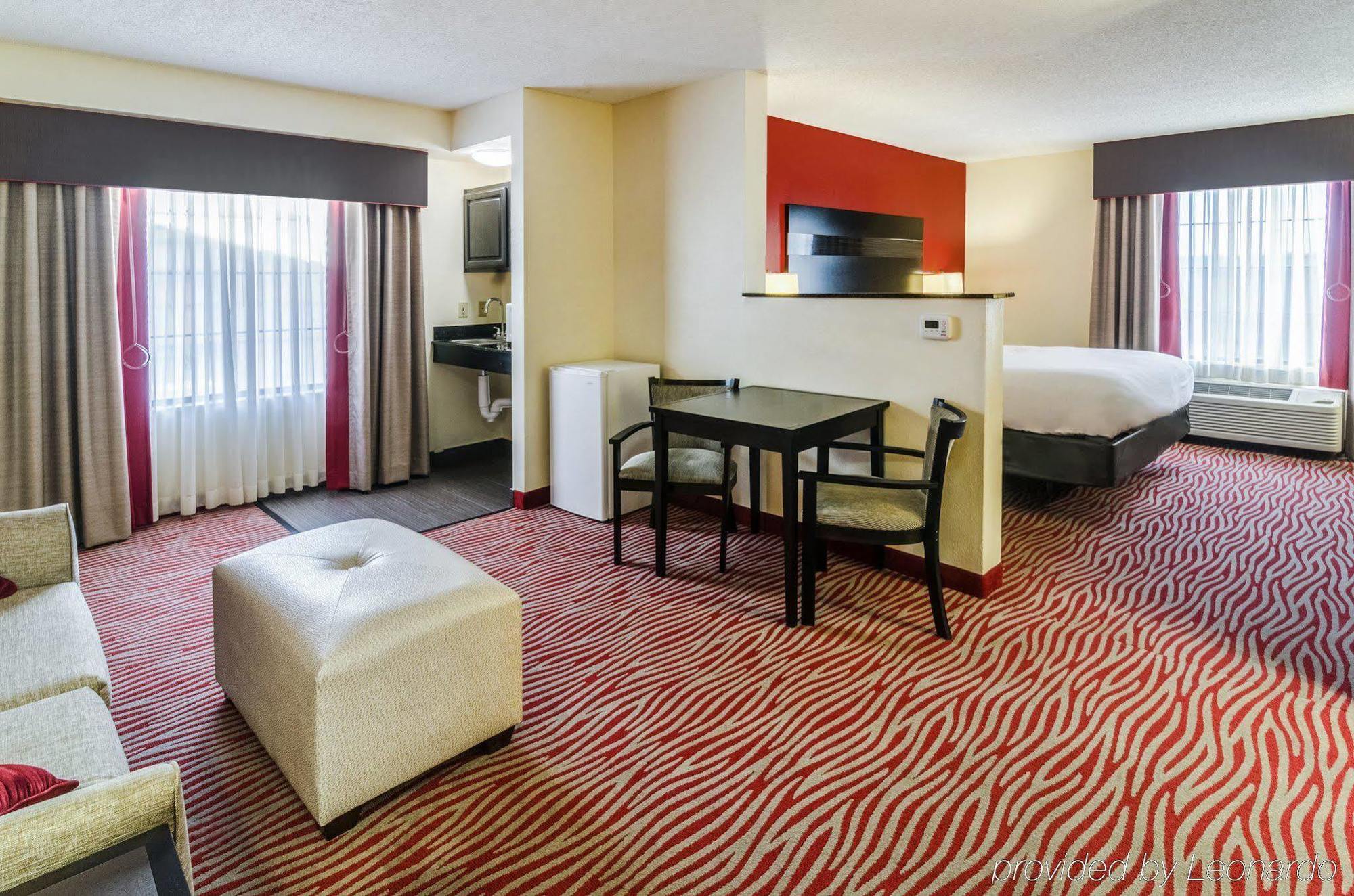 Holiday Inn Express Hotel & Suites Vinita By Ihg Esterno foto