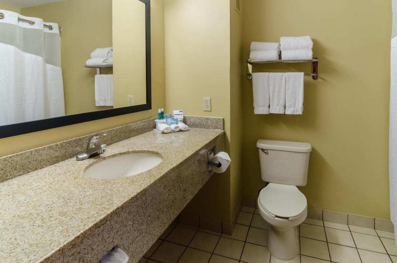 Holiday Inn Express Hotel & Suites Vinita By Ihg Esterno foto