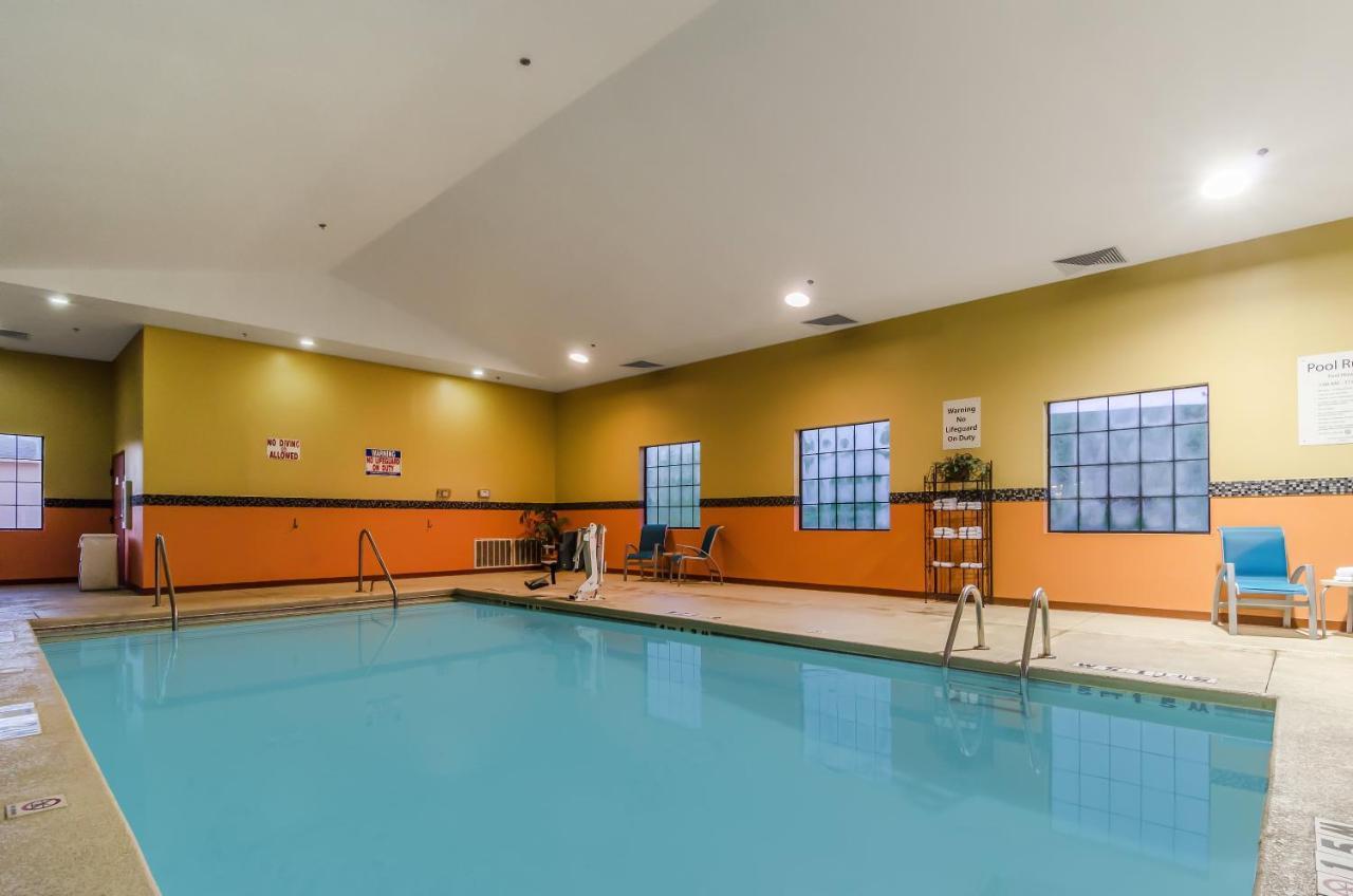 Holiday Inn Express Hotel & Suites Vinita By Ihg Esterno foto
